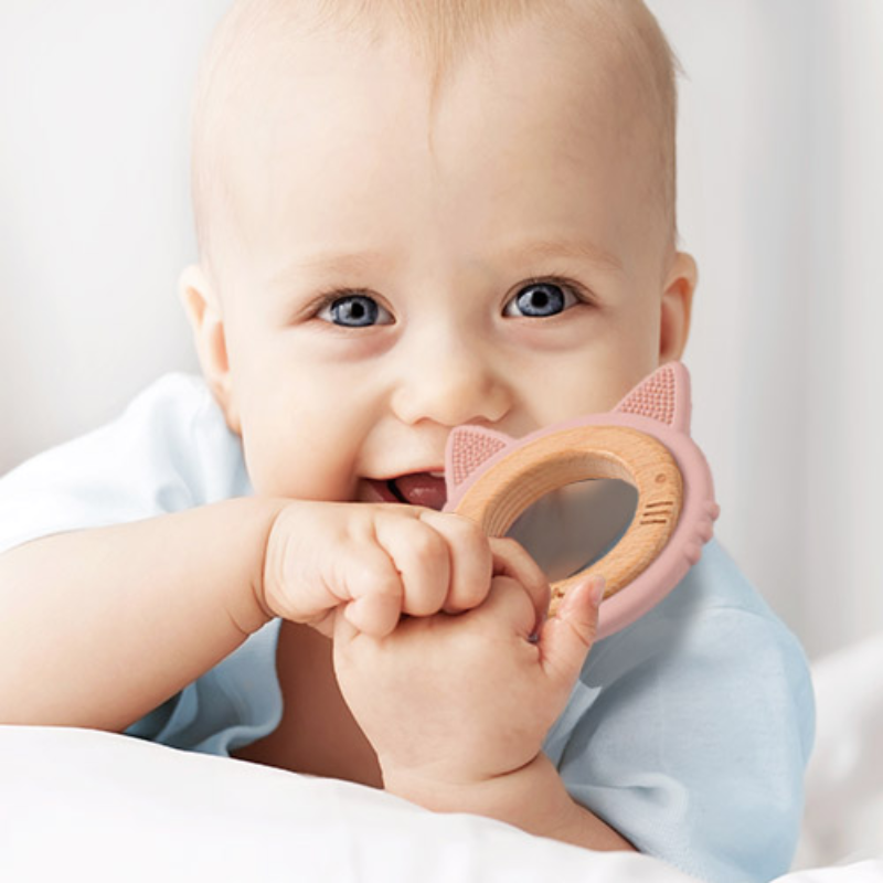 BabyOno: Μασητικό από μαλακή σιλικόνη και ξύλο- Kitten- Ροζ