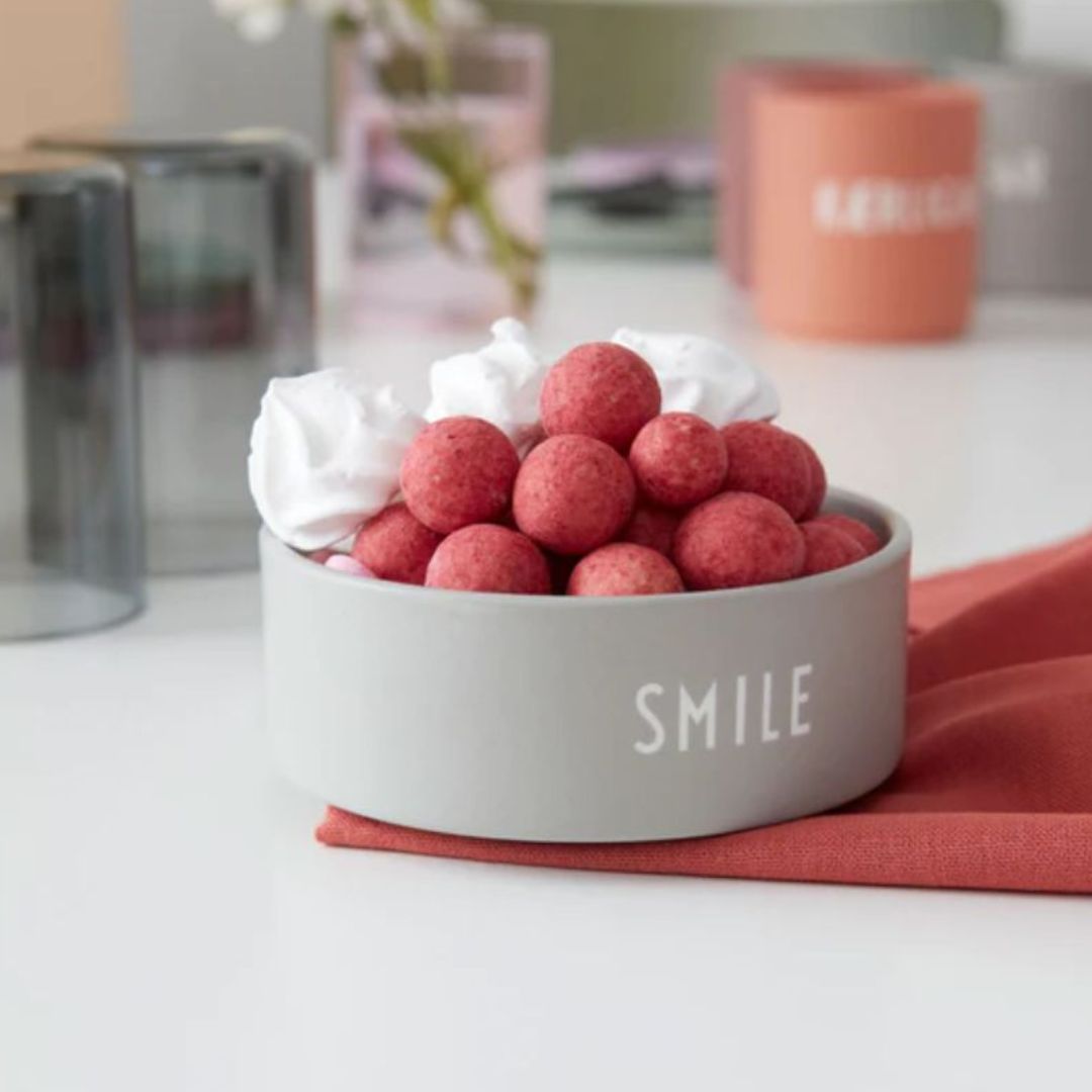 Design Letters: Ματ πορσελάνινο μπολ Snack "Smile"