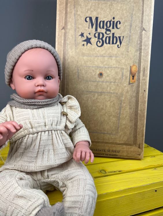 Magic baby Παιδική κούκλα μωρό "Alicia με μπεζ ολόσωμη φόρμα"-45εκ.