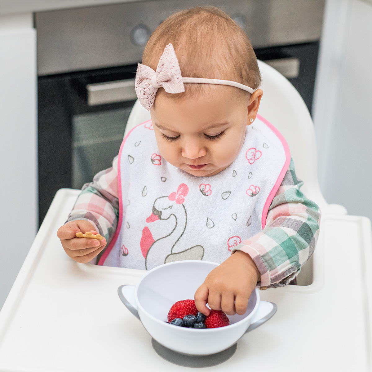 BabyOno: Σαλιάρα Βαμβακερή - Αδιάβροχη 9m+ -Σχεδόν τρώω μόνο μου!- Κύκνος